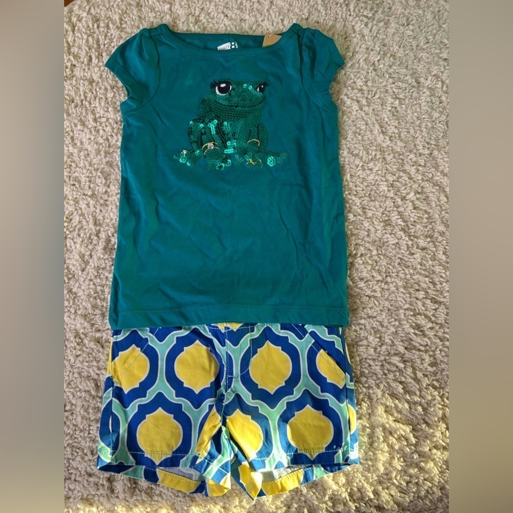 Kids Size 4 Crazy 8 Matching Set NWT